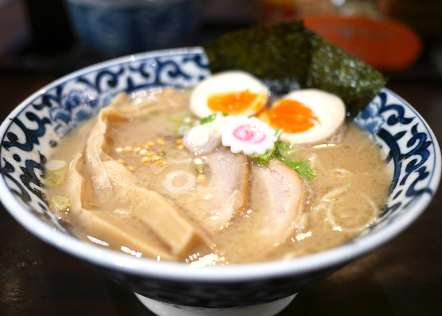 魚介とんこつラーメン 東京駅 斑鳩（東京ラーメンストリート）