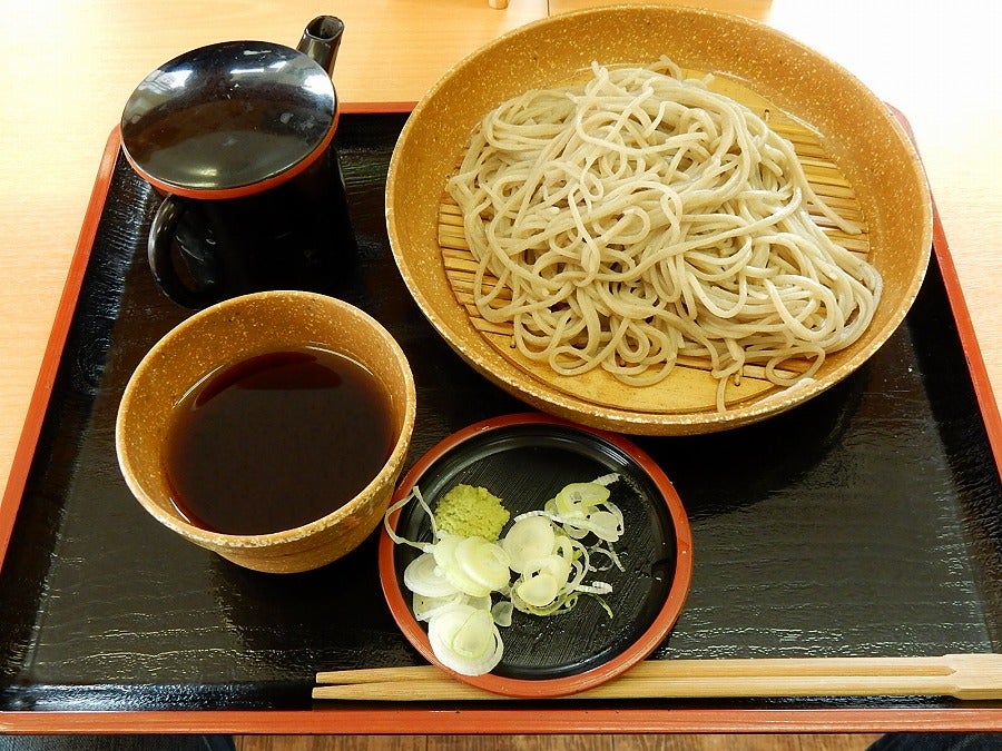 三分一湧水 天もりそば（山梨県・八ヶ岳PA）